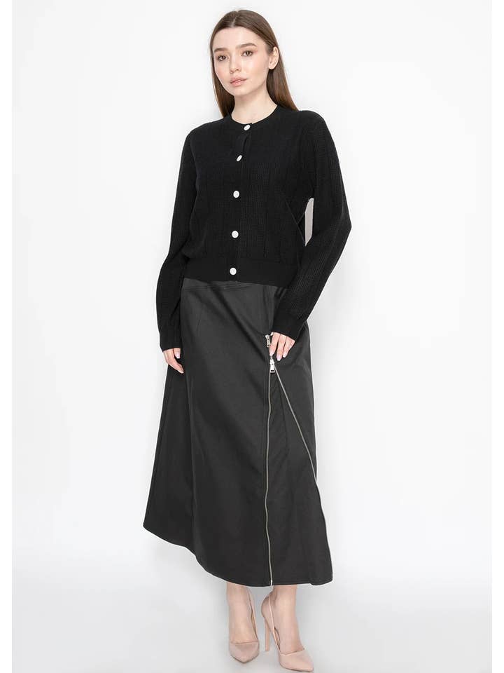 Yal New York - Wholesale Cardigan - Women's - Black Crewneck Knit Cardigan3