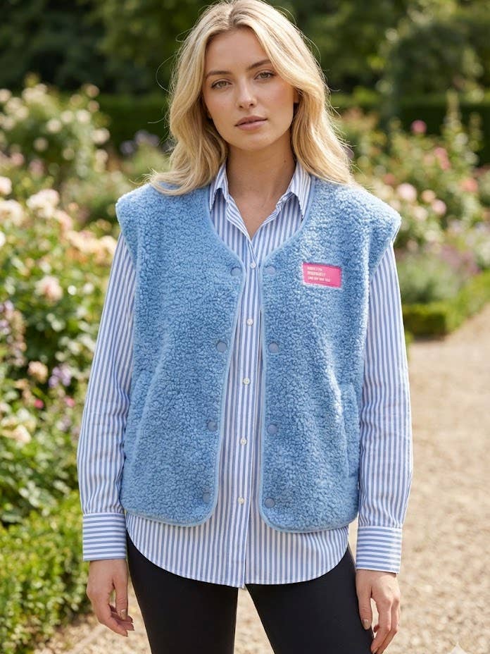 Faux pelsvest for engroshandel hos VICTORIA&ISAAC