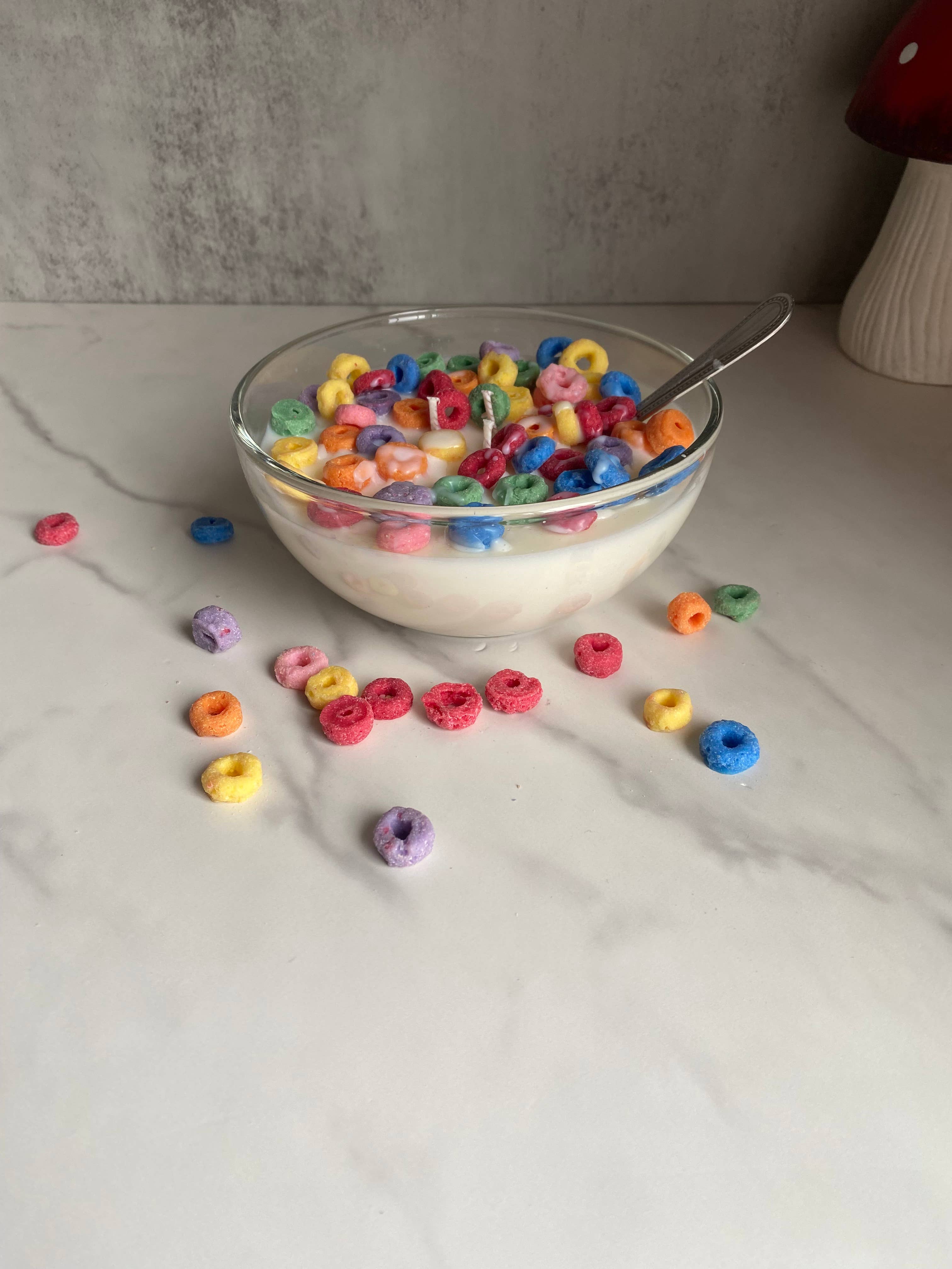 Wild Child Studio Co - Vendita all'ingrosso Candele regalo - Candela di soia grande Fruit Loops Cereal Bowl