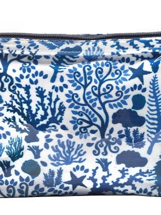 Kosmetisk väska (liten), Snäckskal (blå) för wholesale av Jacaranda Living