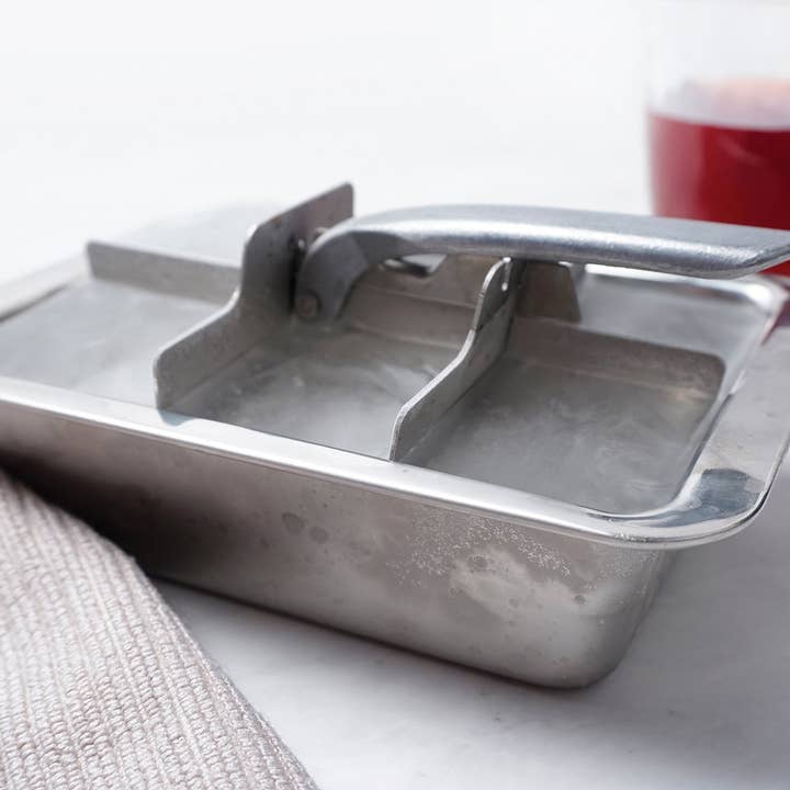 RSVP International - Wholesale Ice Tray/Mold - Ice Cube Tray - Ss - Large Cubes3