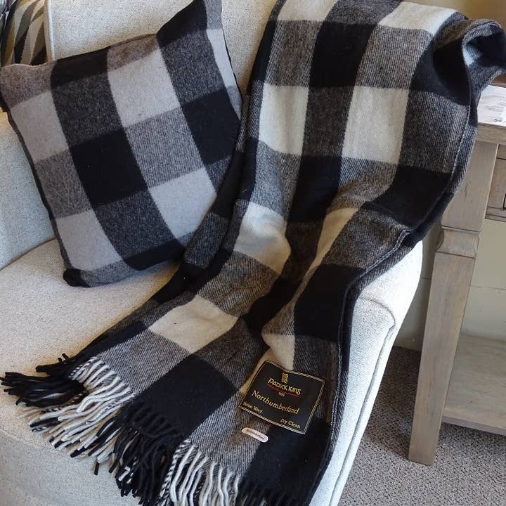 Patrick King Woollen Company - Wholesale Throw Blanket - Northumberland Deluxe Highland Blanket2