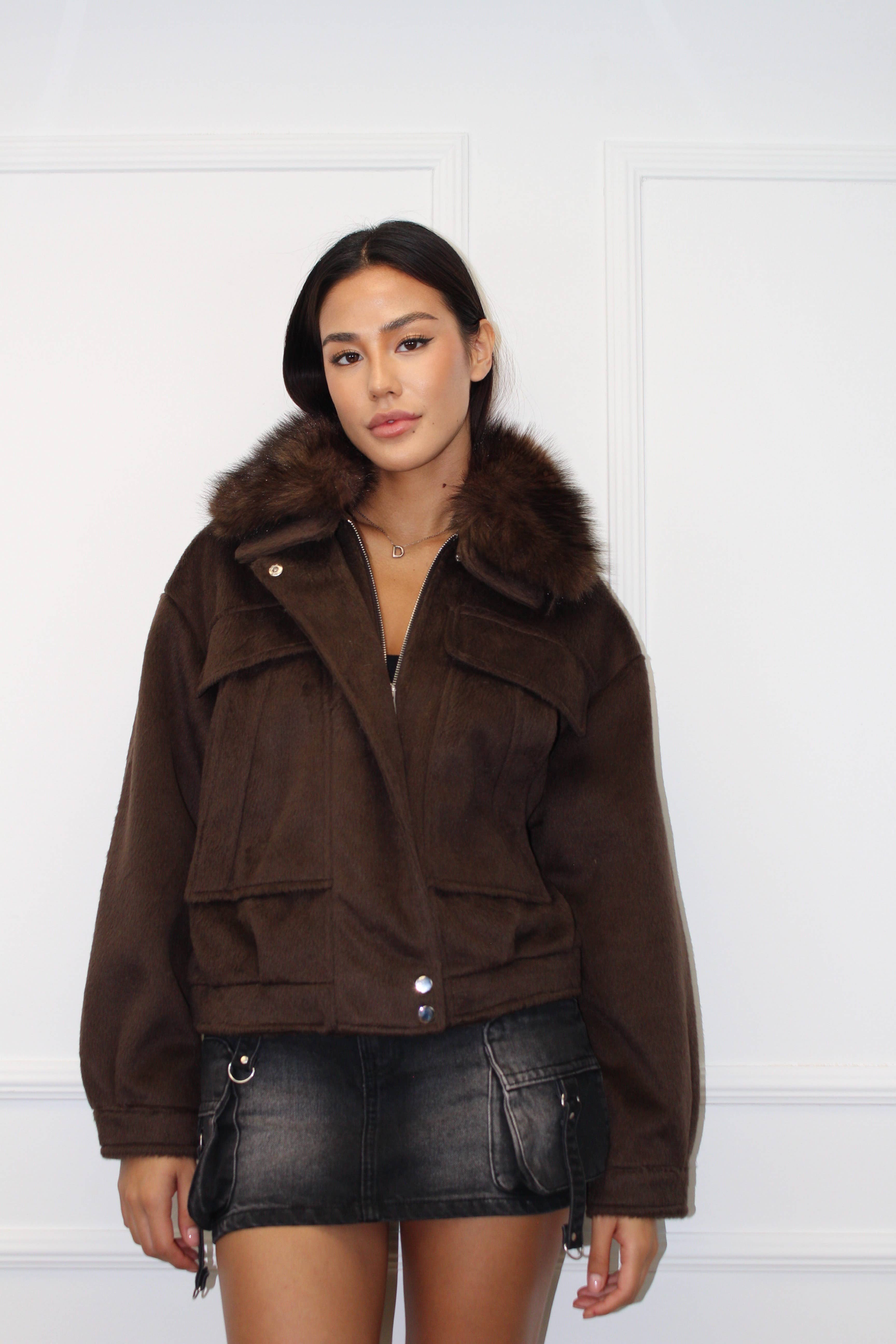 Chilli Girl Collection – wholesale Fur/faux fur coat – Women's – Faux fur collared coat with zip 3