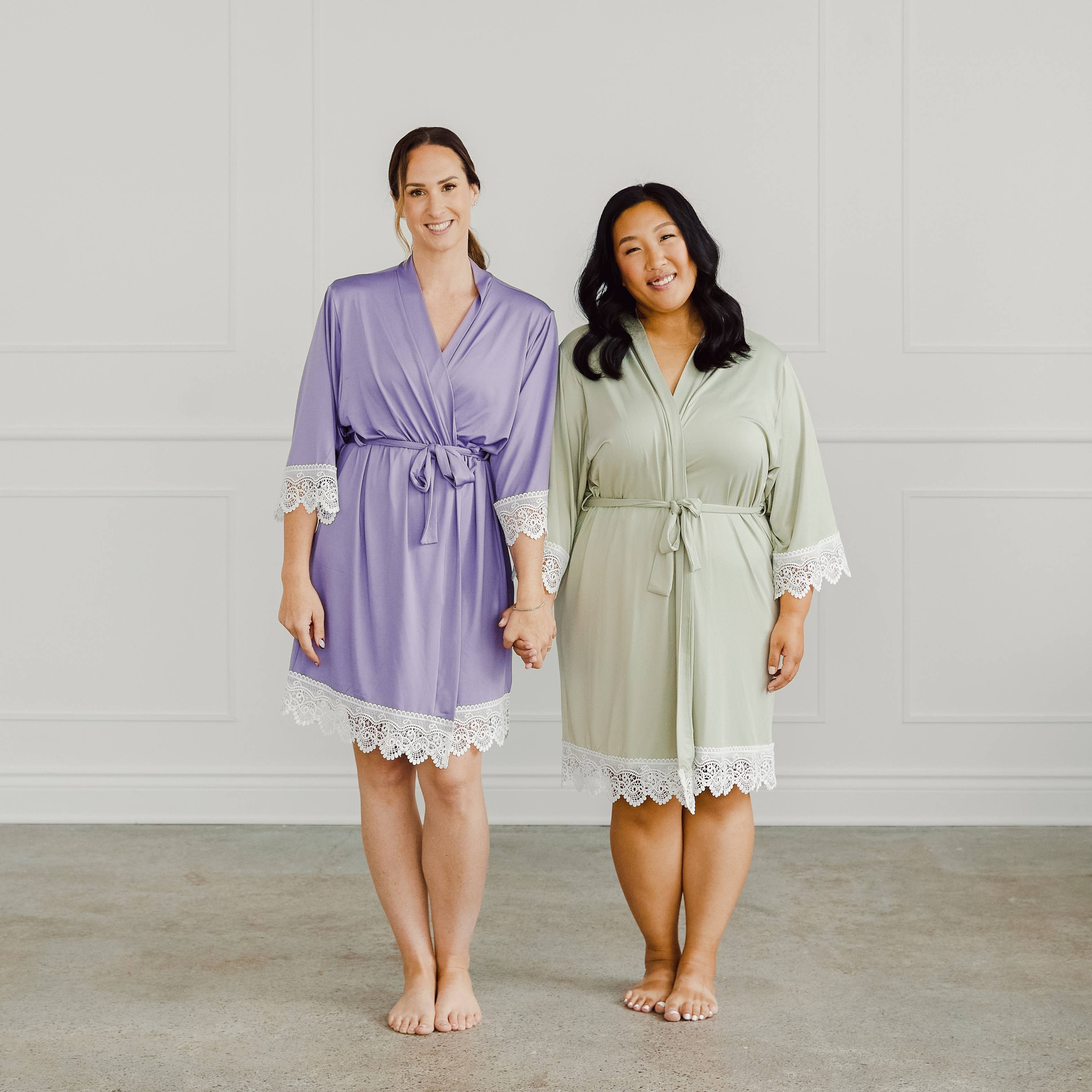 Weddingstar Inc. - Vendita all'ingrosso Vestaglia - Donna - Accappatoio in jersey da donna con bordo in pizzo - 10 colori15