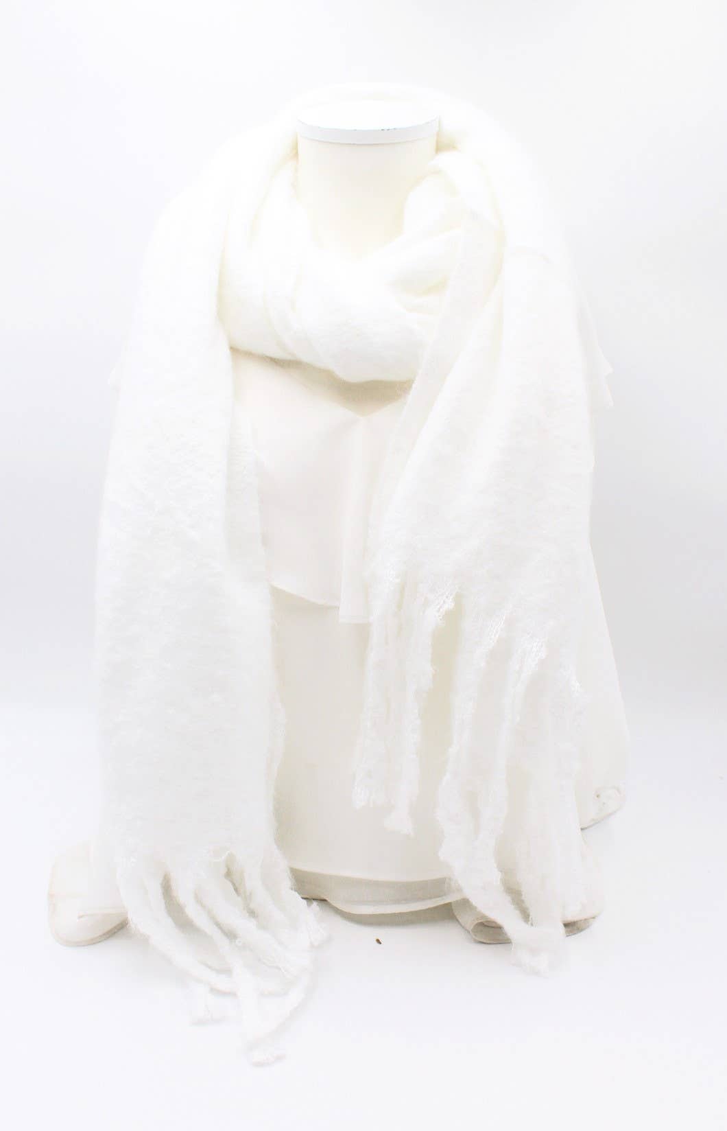 Reference Mode - Wholesale Scarf - Women's - Wool scarf with cashmere feel7