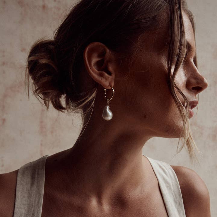 Dove Grey Accessories - Wholesale Dangle Earrings - IMOGEN PEARL EARRINGS0