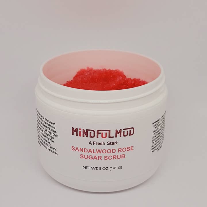 Sandelwood Rose Exfoliating Facial Sugar Scrub voor wholesale door Mindful Mud