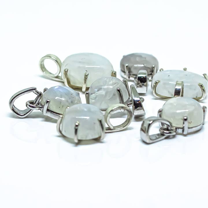 Quasar Gems USA - Wholesale Jewelry Set - Rainbow Moonstone Sterling Silver Pendant Necklace Set