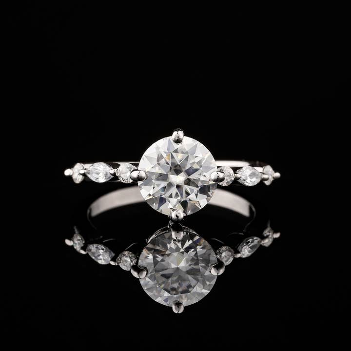 Veronica ring voor wholesale door Karia Diamonds