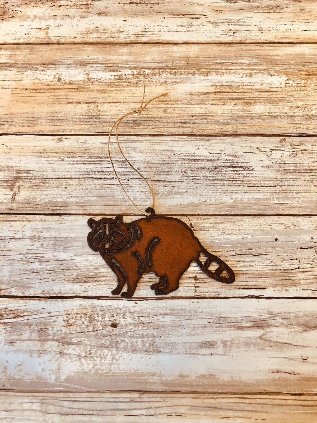 Universal Ironworks USA - Wholesale Ornament - Raccoon Full Body Rustic Lodge  Ornament0