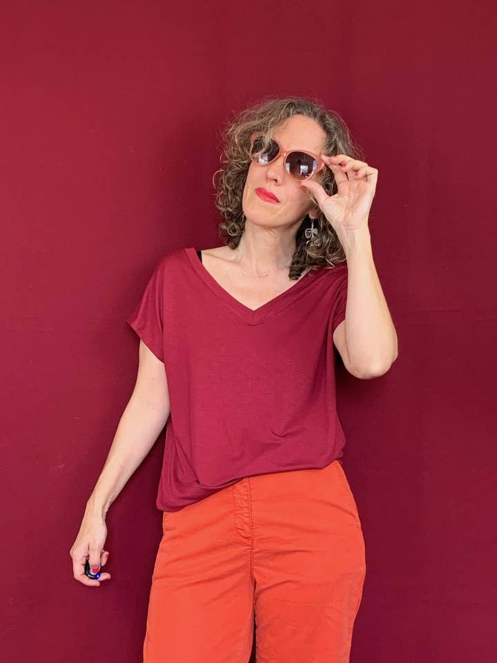 Cruz T-shirt - Maroon for engroshandel hos La Compiano