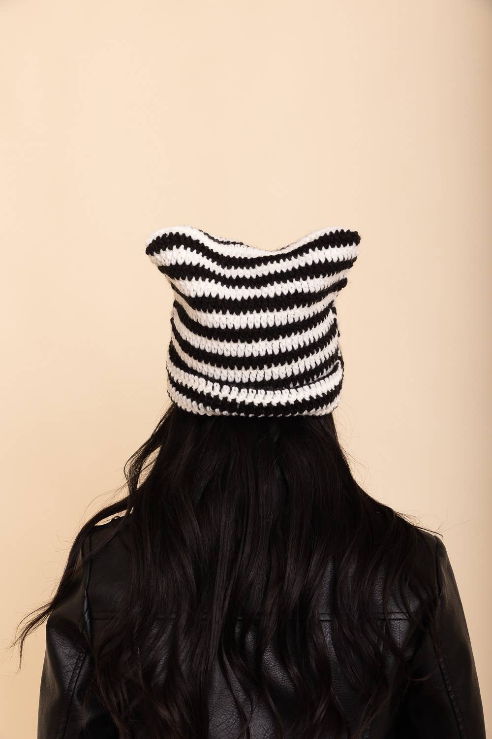 Leto Accessories – Großhandel Beanie – Damen – Bezaubernde Häkelmütze mit Katzenohren 🐱 — Kuschelige Winter- und Herbstmütze5