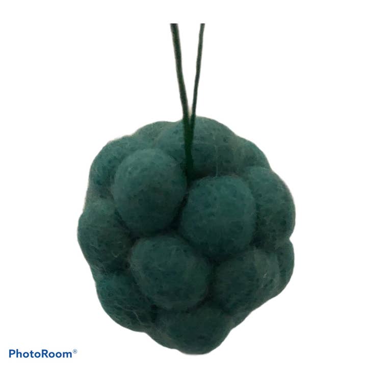 Funky Yak Ltd - Venta al por mayor Conjuntos de adornos - 6 Decoraciones/Adornos de Pompones5