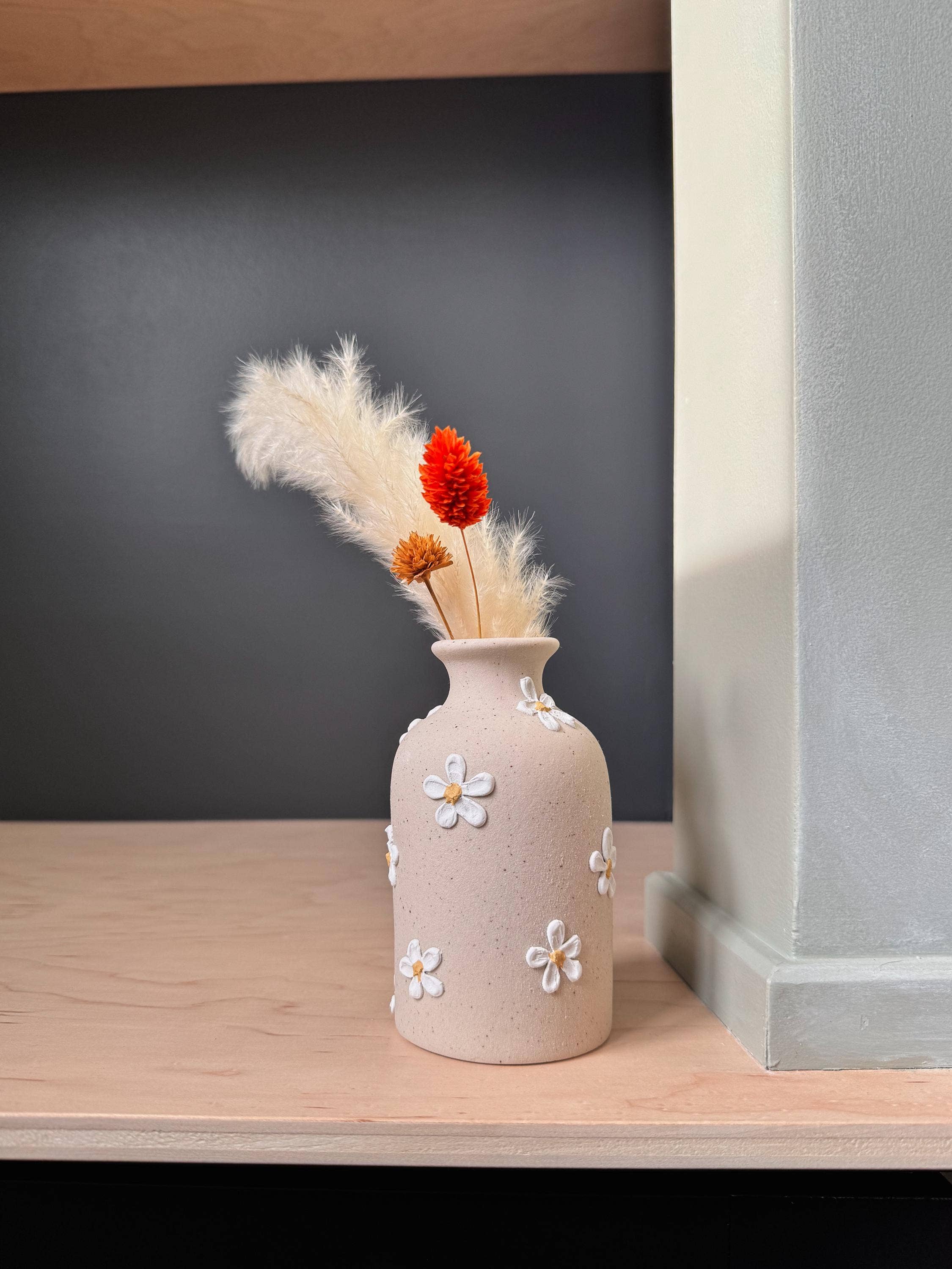 Casinha Flores - Wholesale Vase - Ceramic Textured Daisy Vase for Home Decor & Gifts2