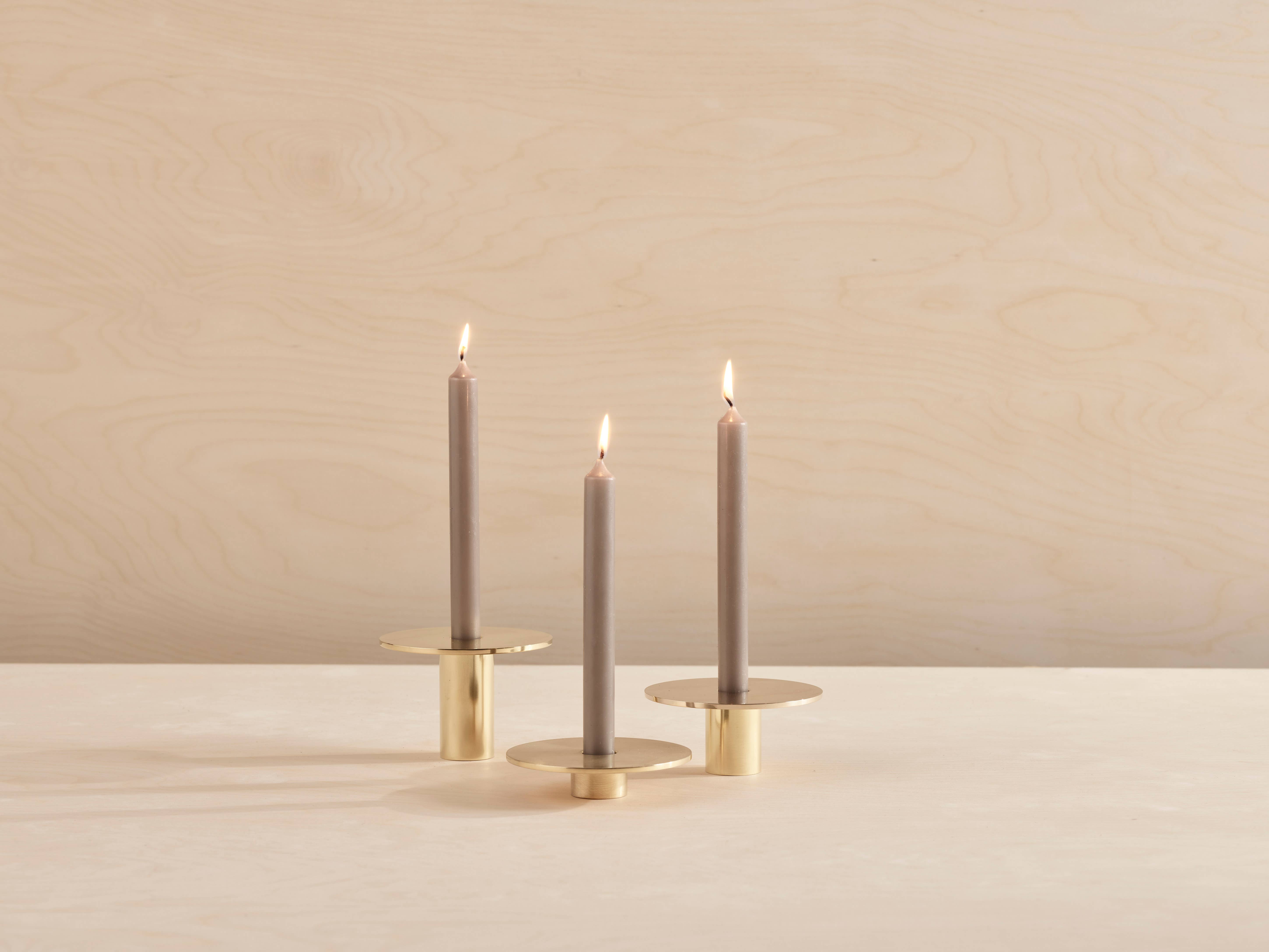 Aaron Probyn - Vendita all'ingrosso Portacandele - Portacandele Eclipse in ottone spazzolato4