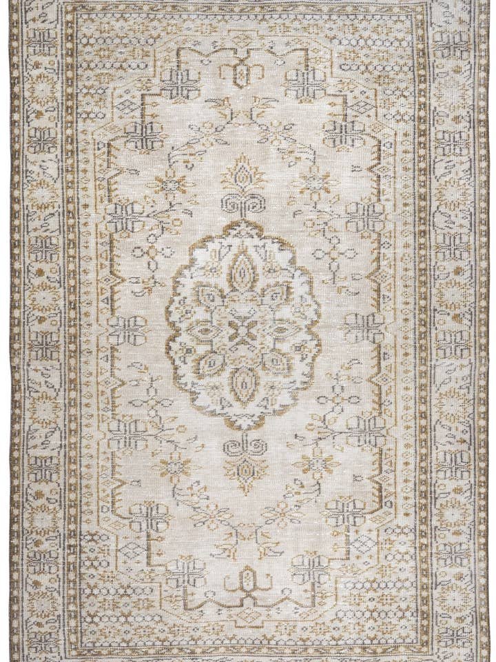 Elara - 5'6" x 8'5" for wholesale by Biev