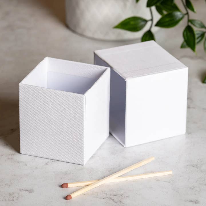Calon Home - Wholesale Candle Holder - Wholesale Candle Boxes in Black or White 5