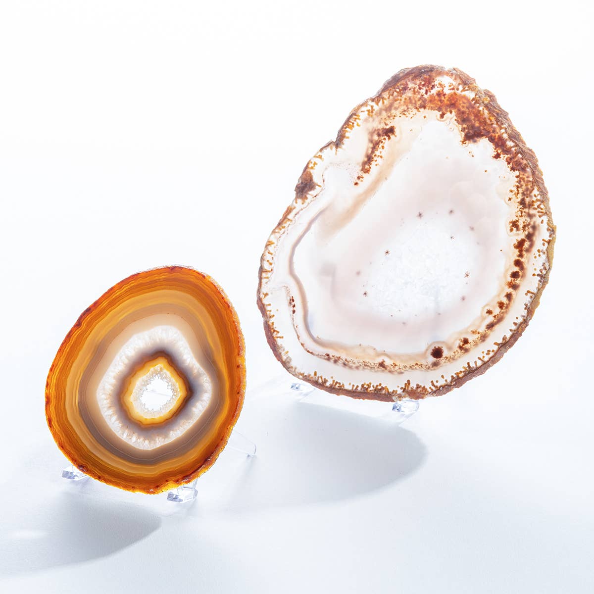 GeoCentral - Wholesale Decorative Tabletop Object - Clear Acrylic Agate Stands