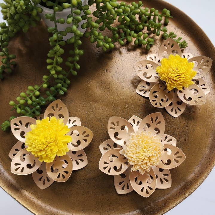 Modi Toys - Wholesale Candle Holder - Lotus Brass Diya for Diwali1