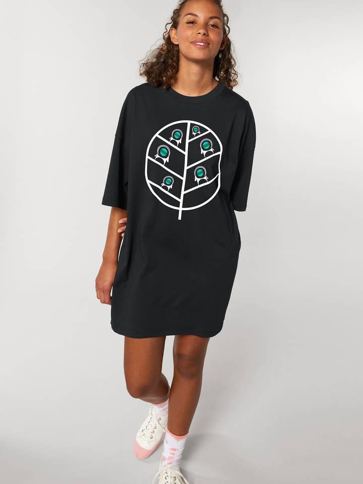 CAPRINAE T-klänning, svart överdimensionerad kvinnoklänning i bomullströja för wholesale av Afrozan Fashion House