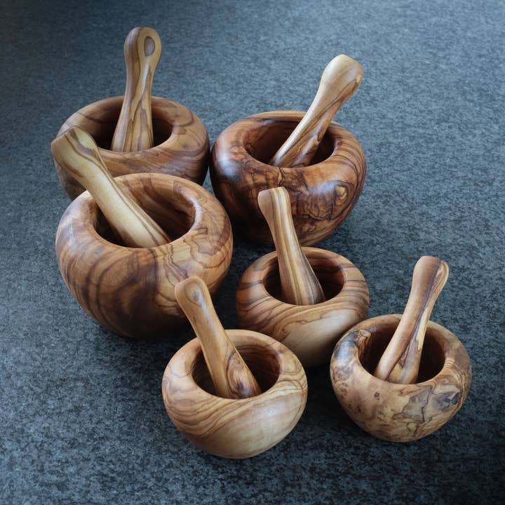 MEDITERRANEAN INSPIRED HOME DECOR & LIFESTYLE PRODUCTS - Wholesale Mortar & Pestle - SEGGIANO Mortar Medium with pestle Olive Wood Handcrafted