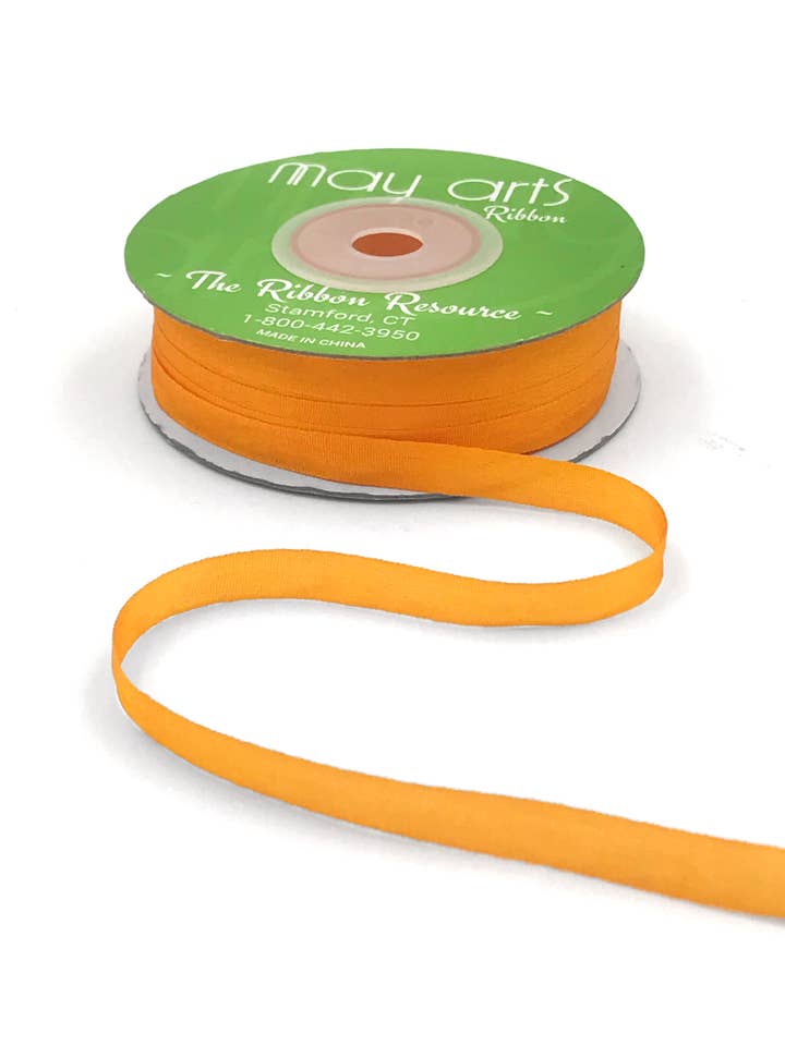 Ruban 100 % soie tissé à la main jaune cadmium de 1/4 po pour la vente par May Arts Ribbon