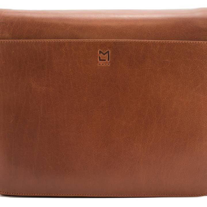 Sacoche à rabat large Bloomsbury - 7404 17 pour la vente par Mala Leather