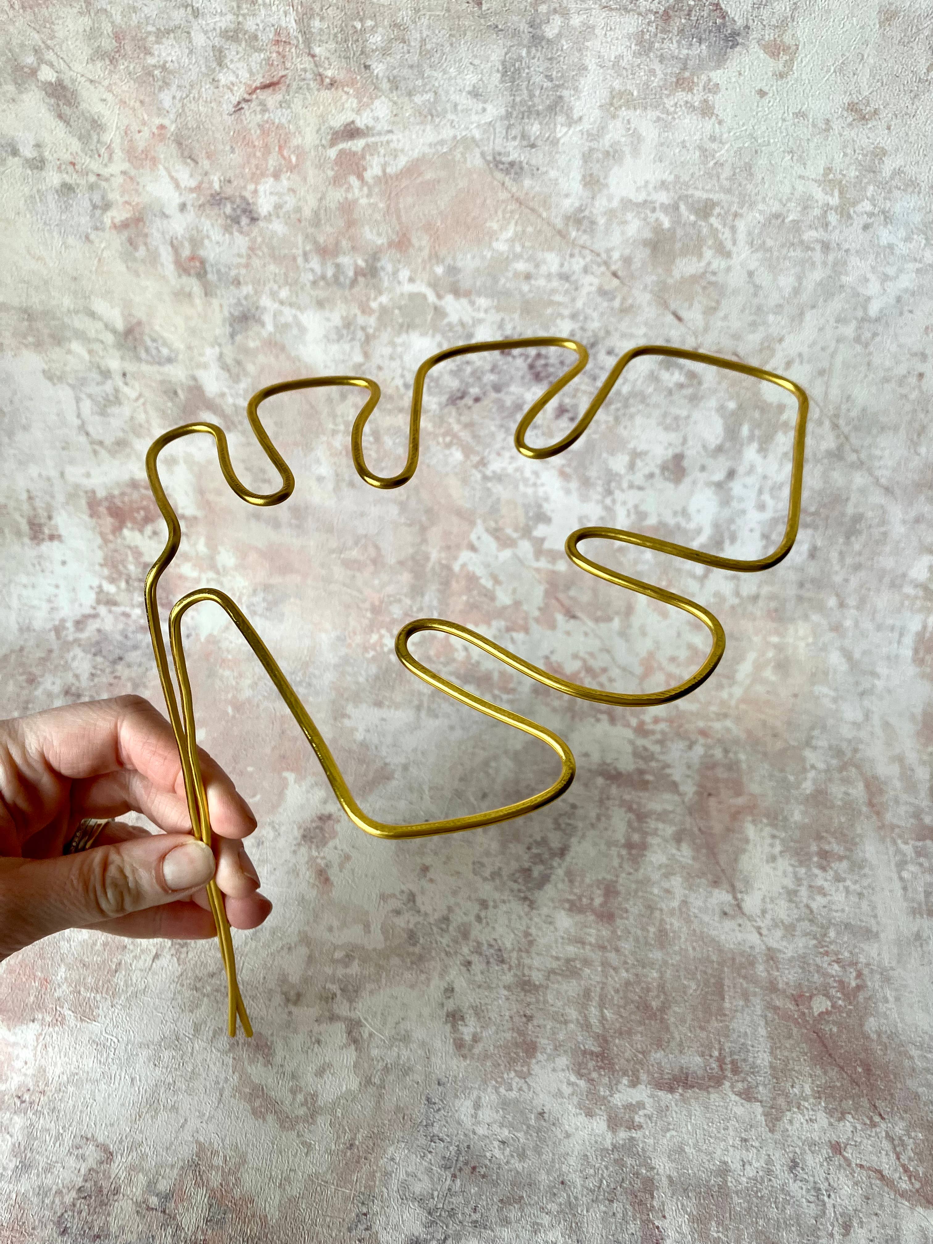 Piece by Jackson - Wholesale Trellis - Monstera Leaf Plant Support1