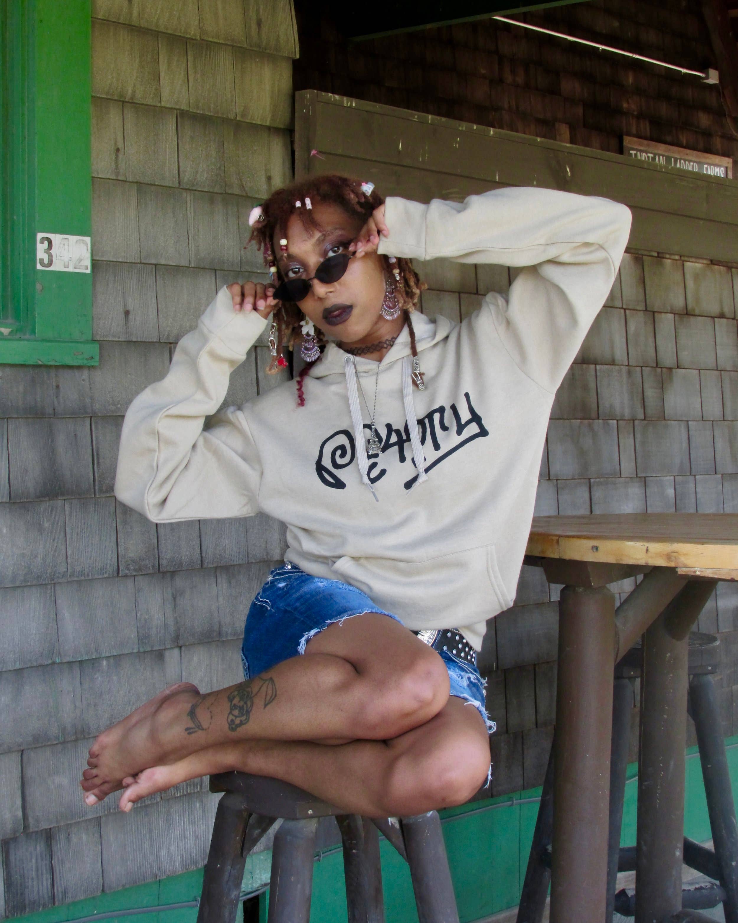 PETTY Magazine - Wholesale Hoodie - Unisex - PETTY Graffiti Hoodie2