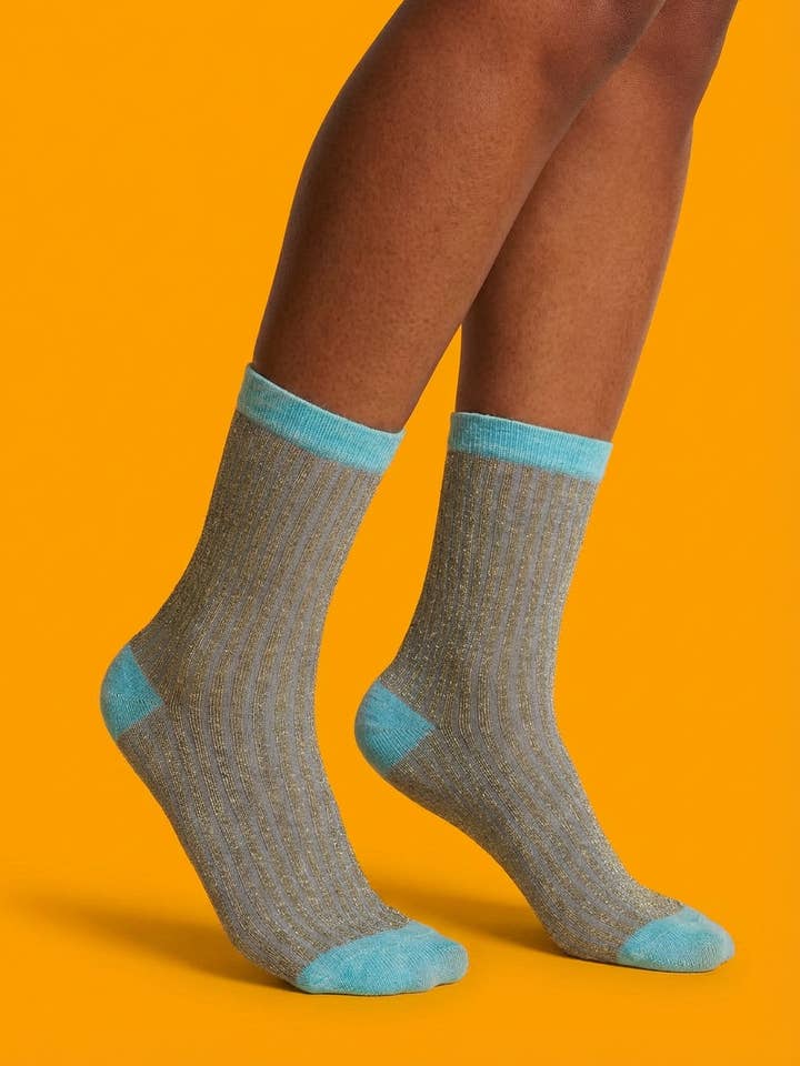 Chaussettes Lurex Chara Ahquiles couleur bleu ciel doré pour la vente par SWEET PARIPE