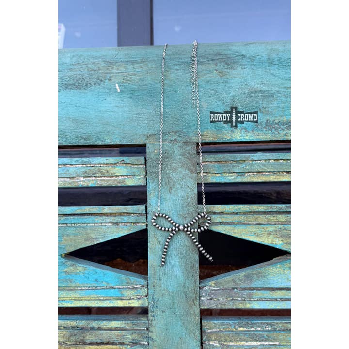 Rowdy Crowd Clothing - Wholesale Pendant/Charm Necklace - Cowgirl Pearls Necklace