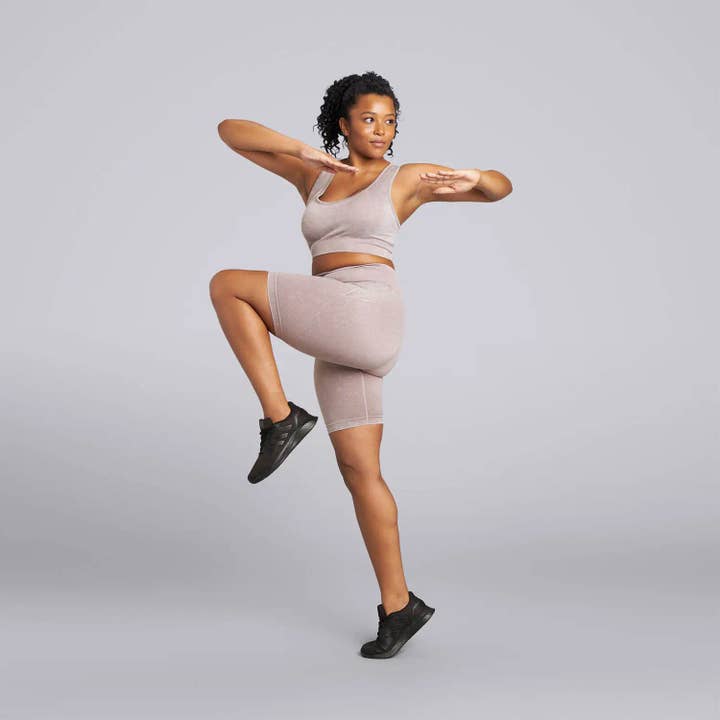 Shorts femininos de cintura alta com nervuras lavadas minerais - Iris por atacado de HPE Activewear