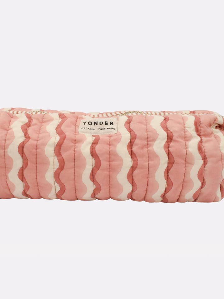 Gestepptes Baguette-Waschbeutel | Wackeln | Zahnseide für den Großhandel von YONDER.