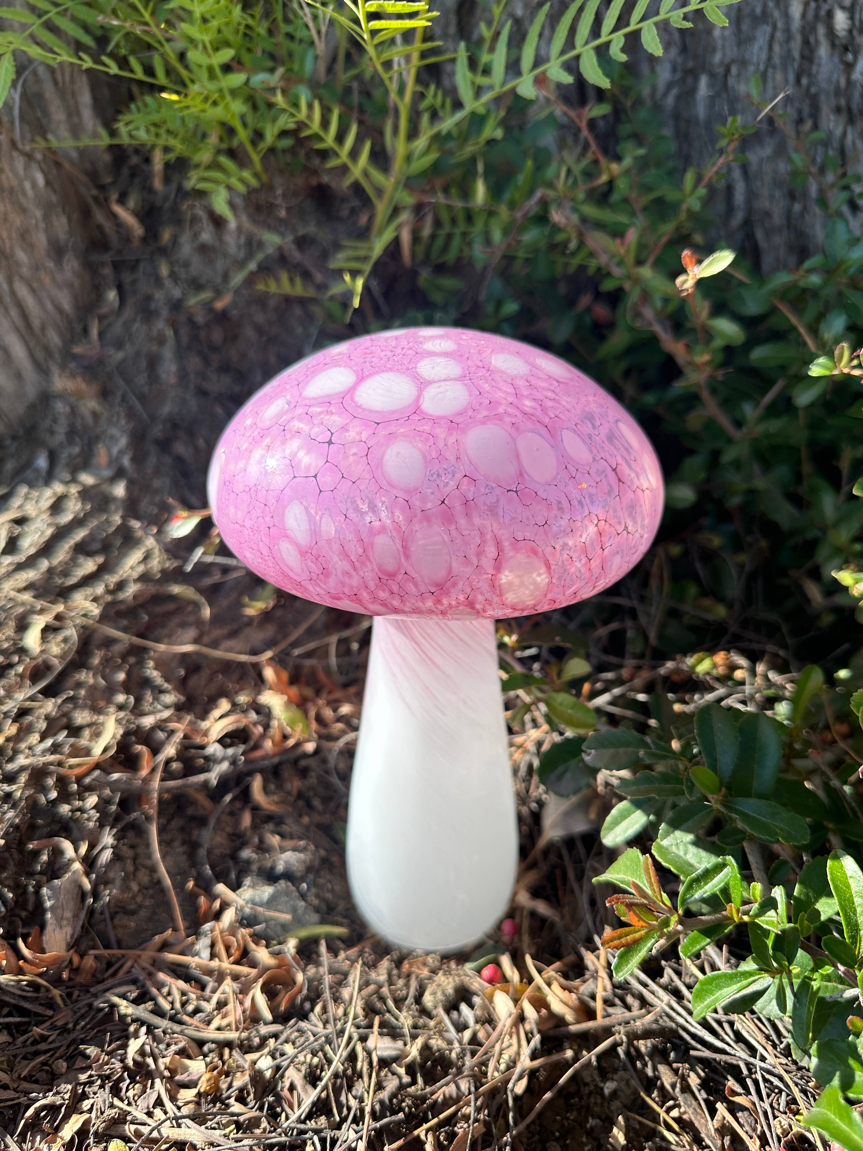ApricotMint - Wholesale Garden Gnome - 8" Art Glass White button Mushroom (Copy) (Copy)5
