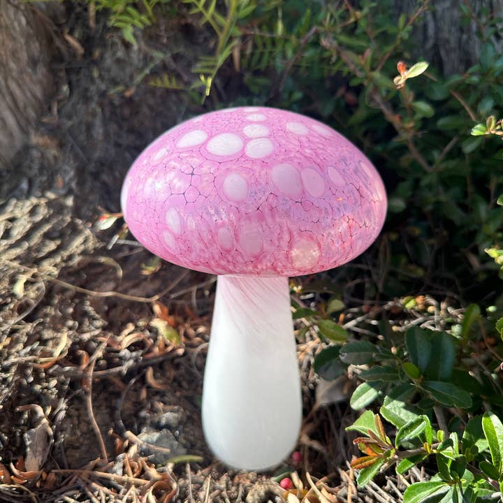 ApricotMint - Wholesale Garden Gnome - 8" Art Glass White button Mushroom (Copy) (Copy)5