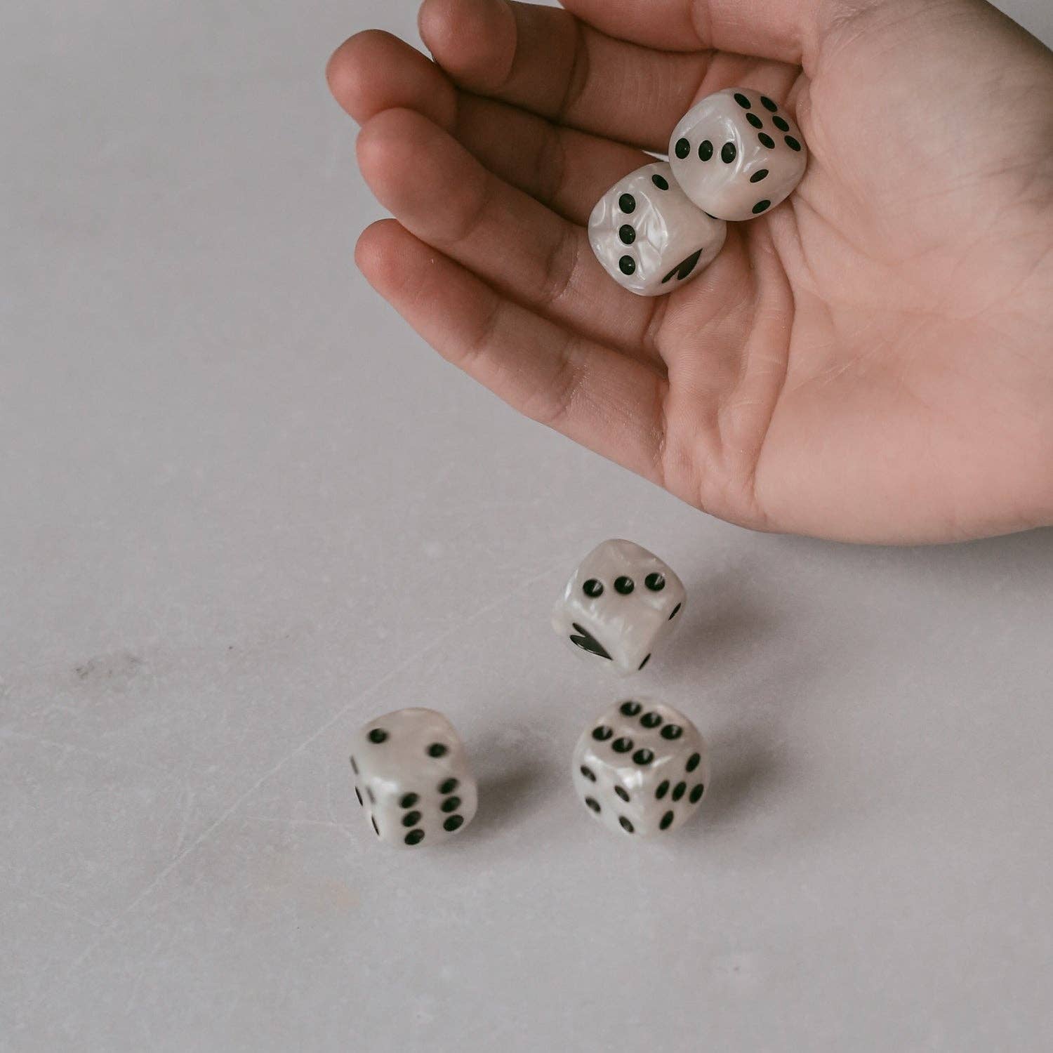 Eulenschnitt - Wholesale Dice - Black pearl cube set (VE = 8 sets)6