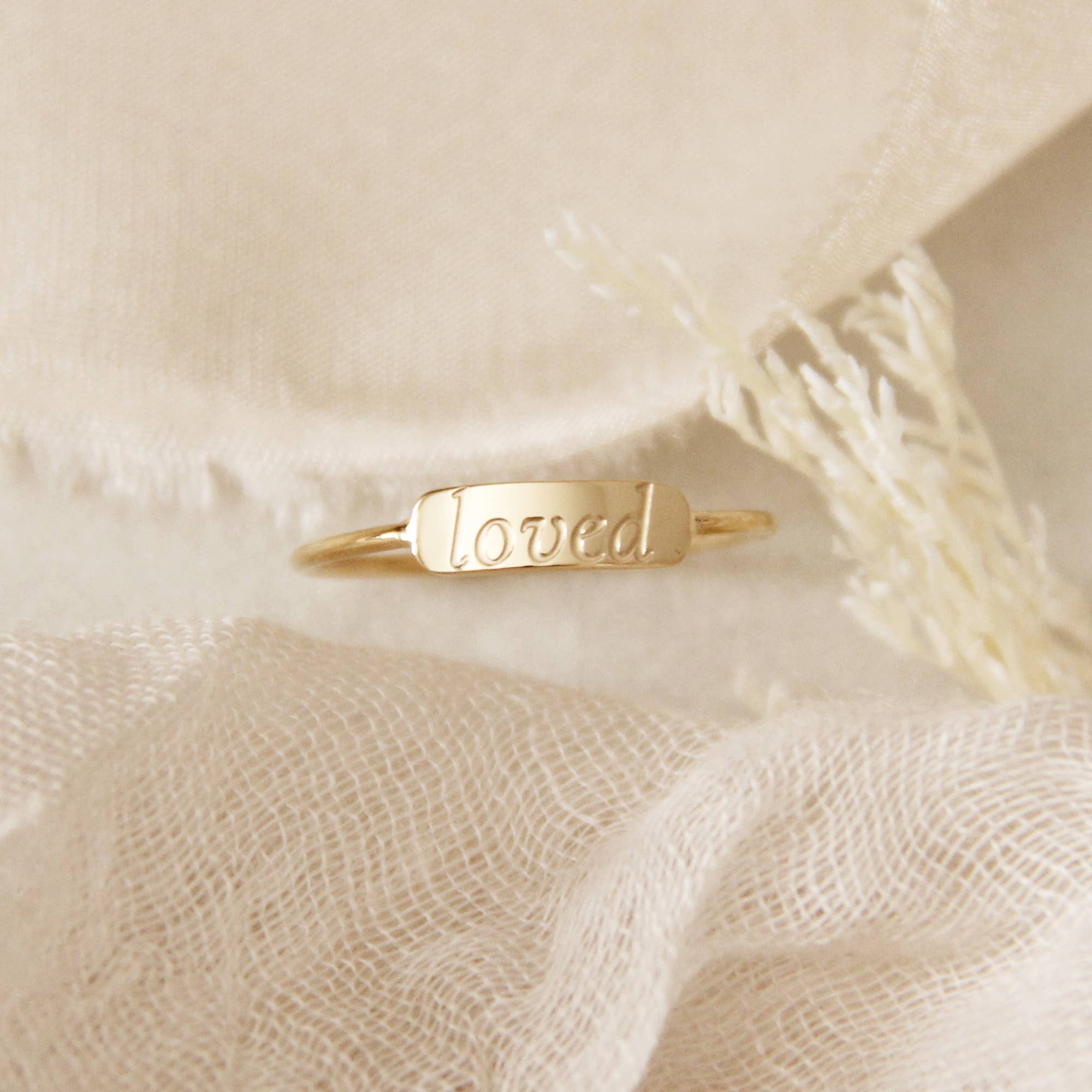 LoveStory Collection - Venta al por mayor Anillo de banda/apilable - Loved Ring, John 3:16, joyería de regalo cristiana1