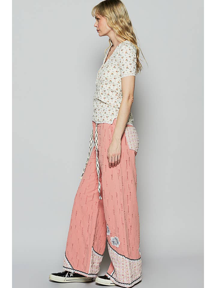 Pol Clothing - Wholesale Jeans - Women's - Floral patches embroidery elastic band casual pant
