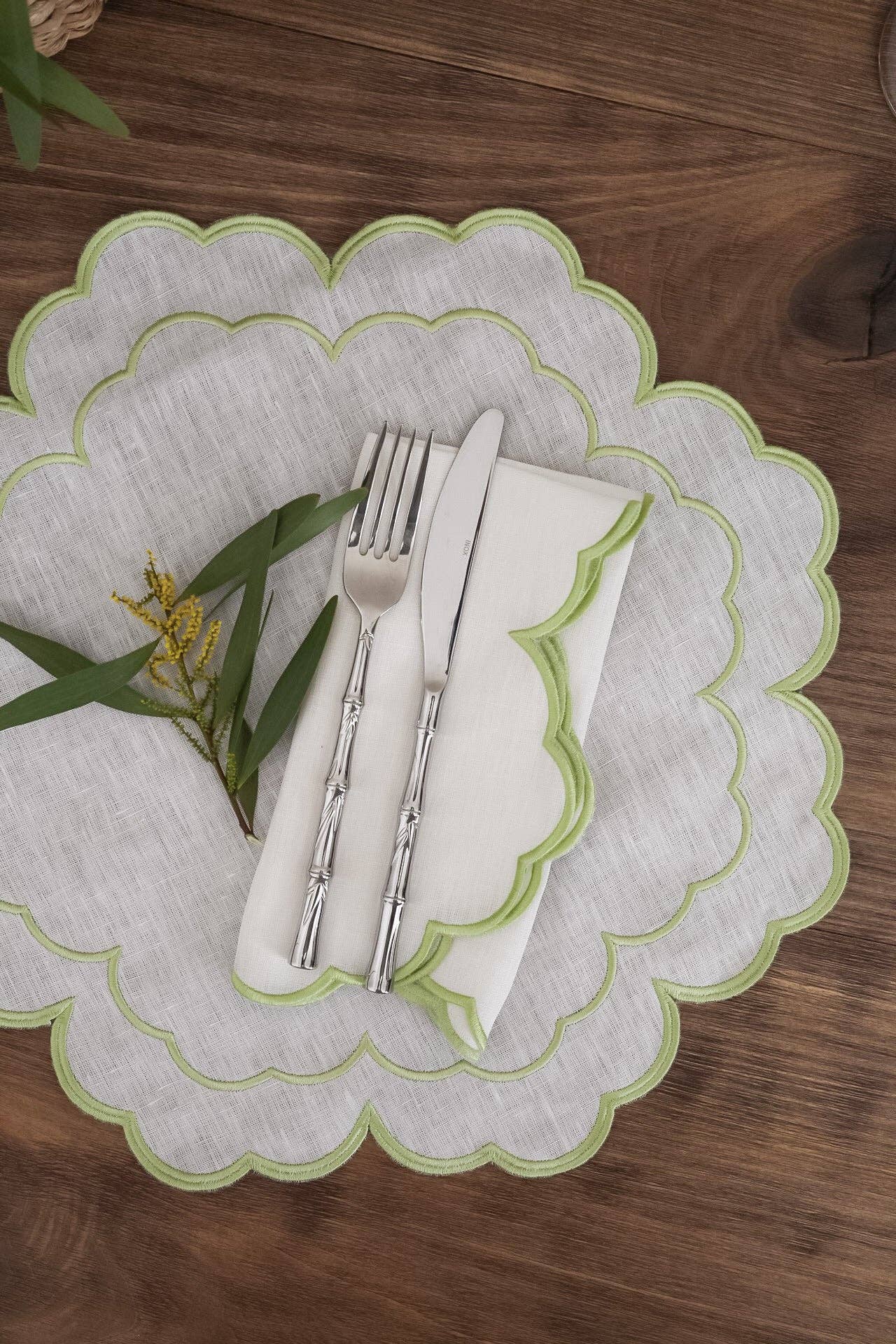 Mariaida Home - Wholesale Dinner & Cloth Napkin - Iris Guardanapo, Raw with Light Green1