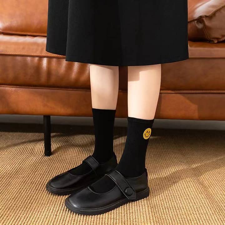 Shop Lev – wholesale Socks – Women's – Women happy face Patch Crew Cotton Socks15