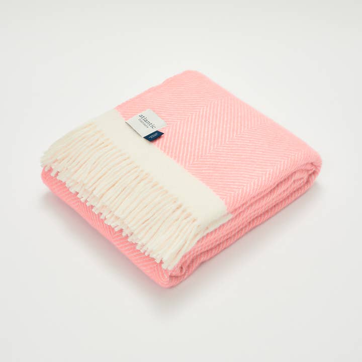 Atlantic Blankets - Wholesale Throw Blanket - Candy Floss Pink Herringbone Wool Blanket