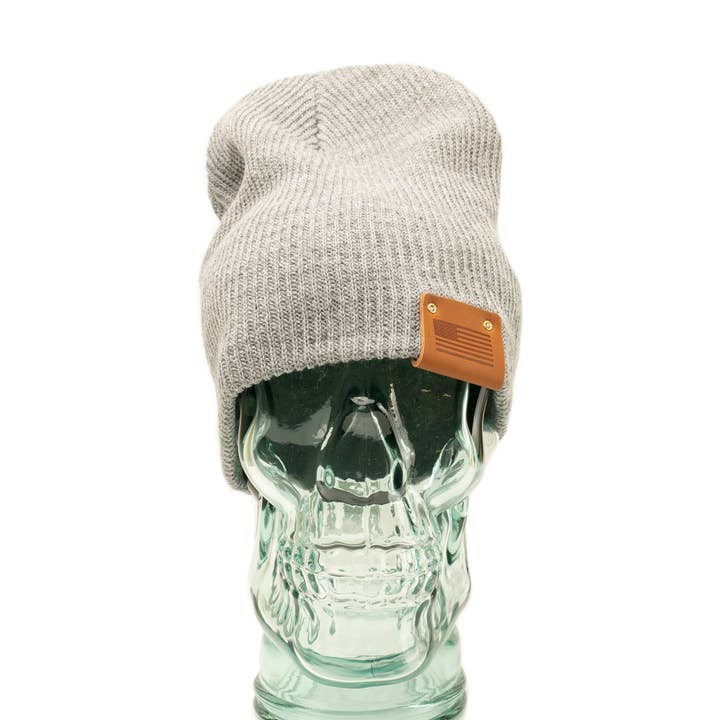 Oowee Products - Wholesale Beanie – Unisex - Beanies with Leather Patch Logo10