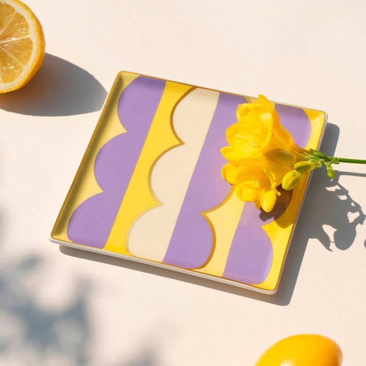 54 Celsius - Wholesale Decorative Tray - OCTAEVO Riviera Wave Ceramic Tray/Catchall, Gold accent, 6"6