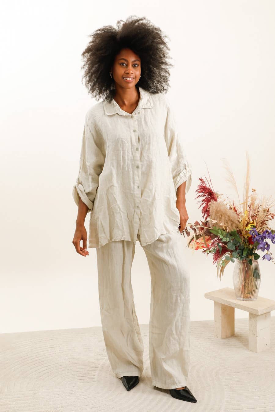 la maison des fibres naturelles – Engroshandel Skjorte med buttondown – til kvinder – Stor skjorte med lige snit i store størrelser 20090 100% hør3