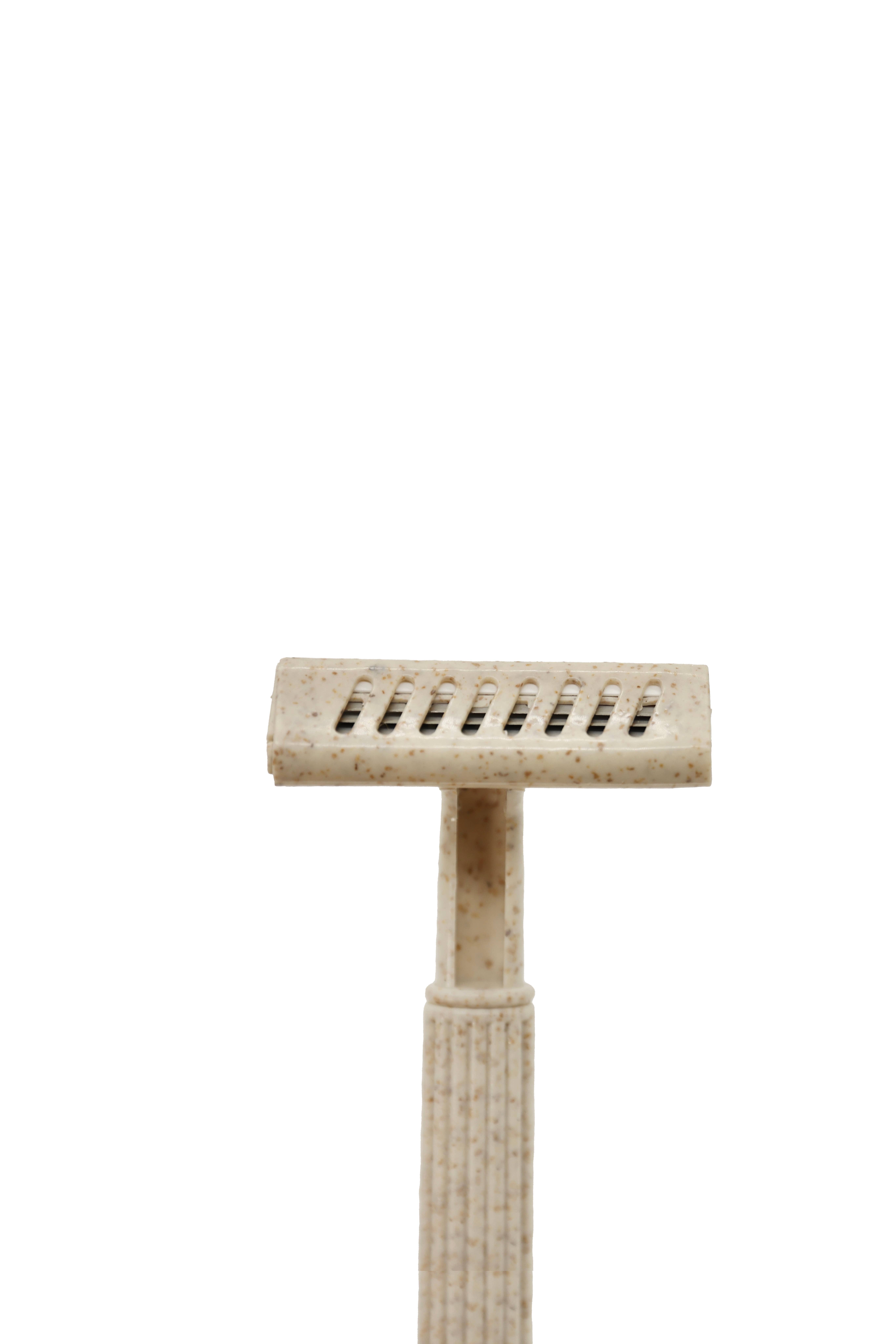 Sustayne - Wholesale Razor - Wheat Straw Triple Blade Razor 25 CT4