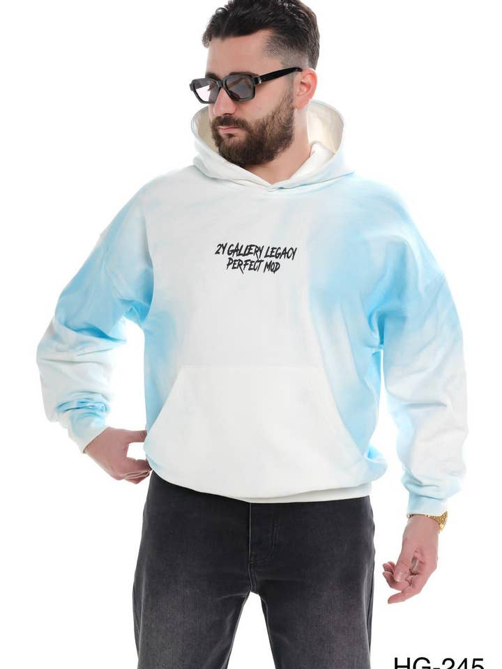 Sweat à capuche graphique surdimensionné bleu écru pour homme Streetwear HG-245 pour la vente par Monocloth