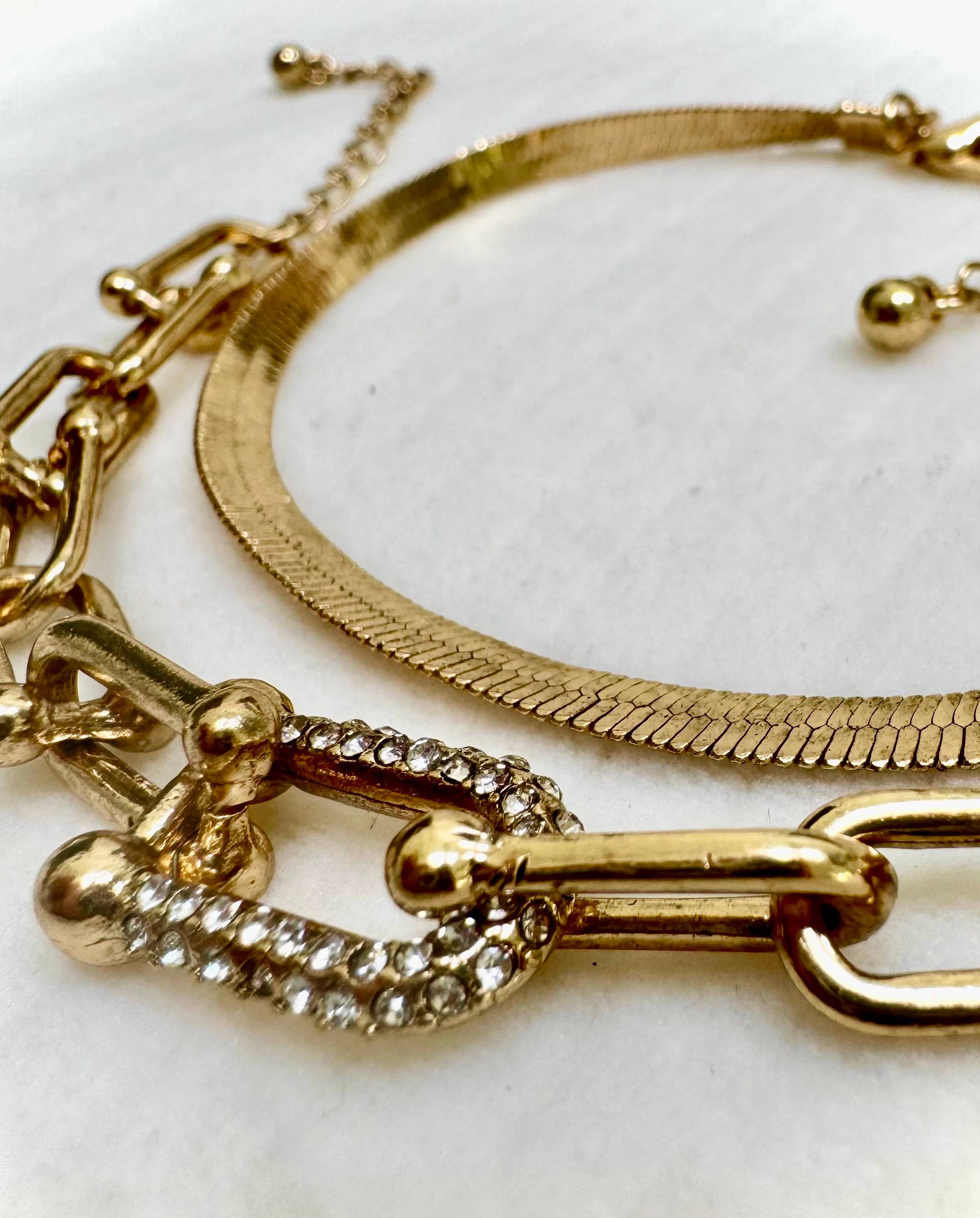 Justin & Taylor - Vente Bracelets à breloques/pendentifs - Ensemble de deux bracelets Lucky Finds1