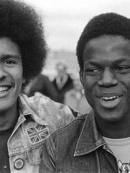 Deux fans de Man City par Iain SP Reid, vers 1976 pour la vente par Flashback Shop