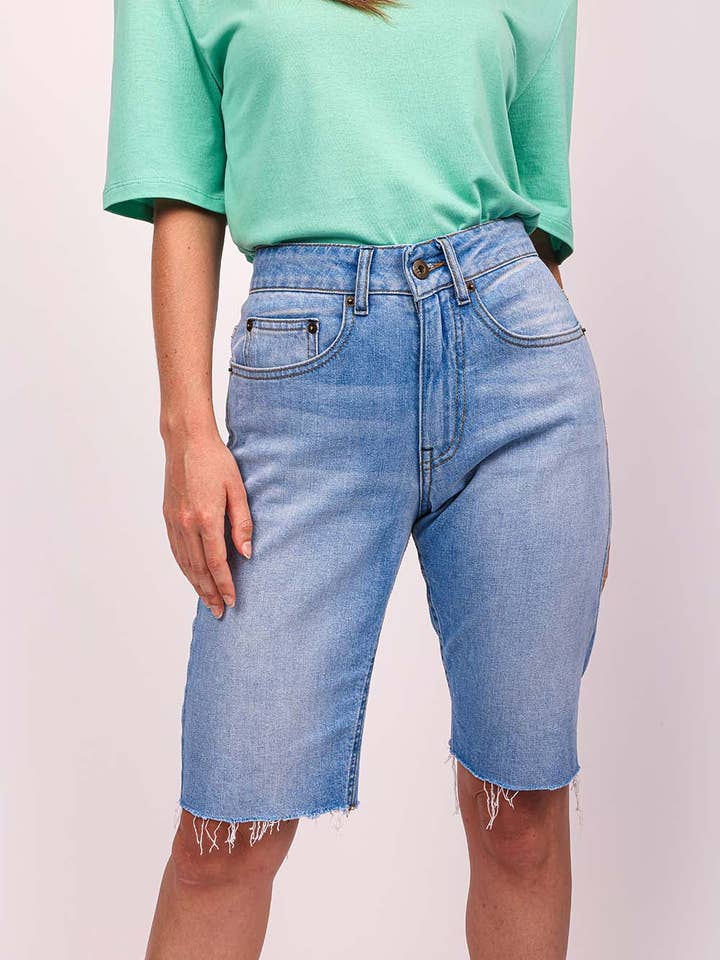 Zoe Bermuda pour la vente par millesime27