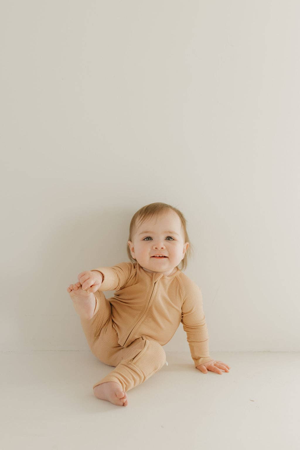 Forever French Baby - Wholesale Sleepsuit - Baby - Bamboo Zip Pajamas | Tawny4